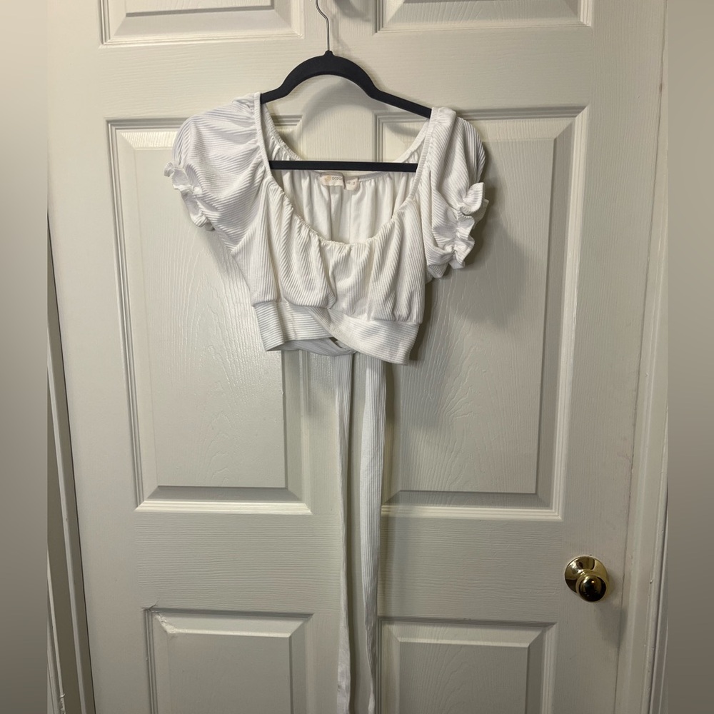 Ocean Drive Womens Cream Cropped Ruffle Sleeve Tie Top Size Small Summer Festive